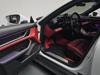 صورة مصغرة 13 لـ 2021 Porsche TAYCAN