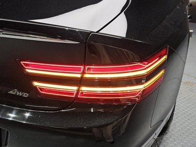 GENESIS G80 (RG3) - 10