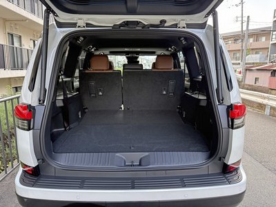 صورة مصغرة 35 لـ 2025 Lexus GX