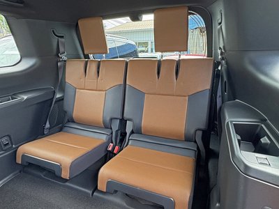 صورة مصغرة 33 لـ 2025 Lexus GX
