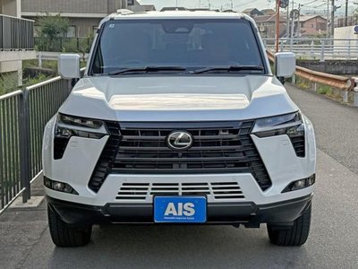 صورة 3 لـ 2025 Lexus GX
