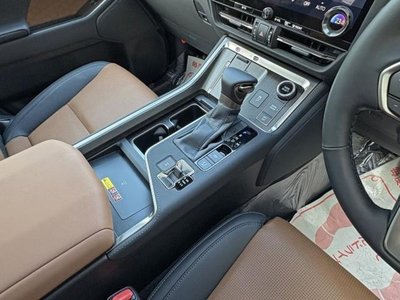 صورة مصغرة 11 لـ 2025 Lexus GX