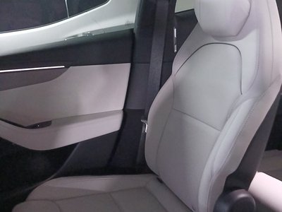 صورة 10 لـ 2026 Tesla MODEL Y