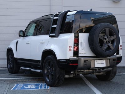 LAND ROVER DEFENDER - 9