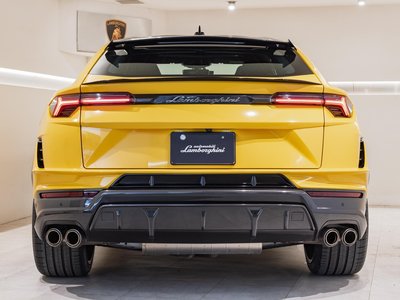 LAMBORGHINI URUS - 5
