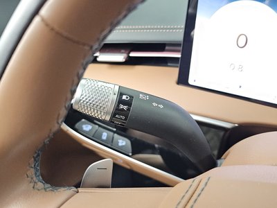 2024 Genesis GV70 thumbnail 33