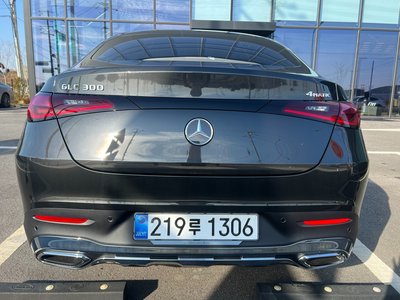 2025 Mercedes-BENZ GLC photo 3