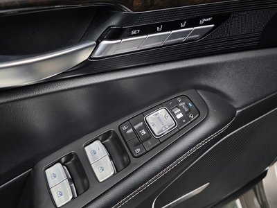 2019 Genesis G90 缩略图 12