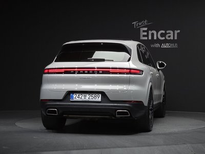 PORSCHE CAYENNE - 4