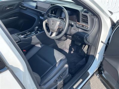 2025 Toyota CROWN SPORT thumbnail 25