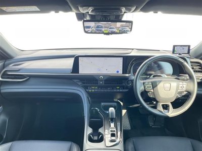 صورة 2 لـ 2025 Toyota CROWN SPORT