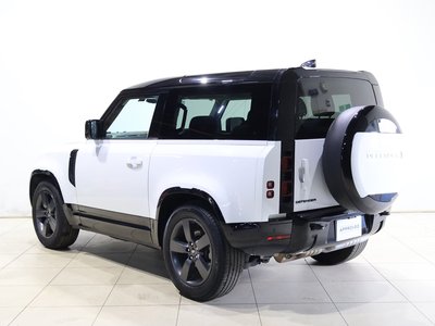 LAND ROVER DEFENDER - 2