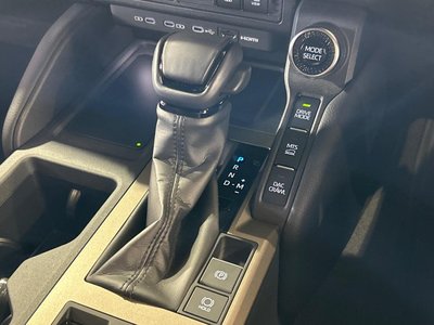 2024 Toyota LAND CRUISER 250 — миниатюра 26