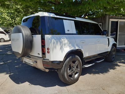 LAND ROVER DEFENDER - 4