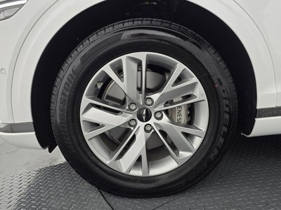 صورة 6 لـ 2024 Genesis GV70