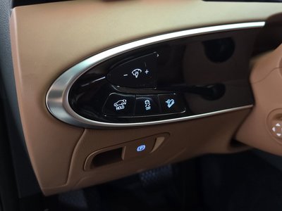 2024 Genesis GV70 thumbnail 27