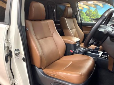 TOYOTA LAND CRUISER PRADO - 8