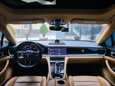 PORSCHE PANAMERA - 6