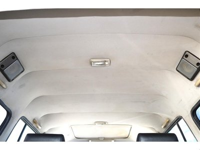 TOYOTA LAND CRUISER 60 - 9