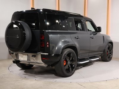 LAND ROVER DEFENDER - 9