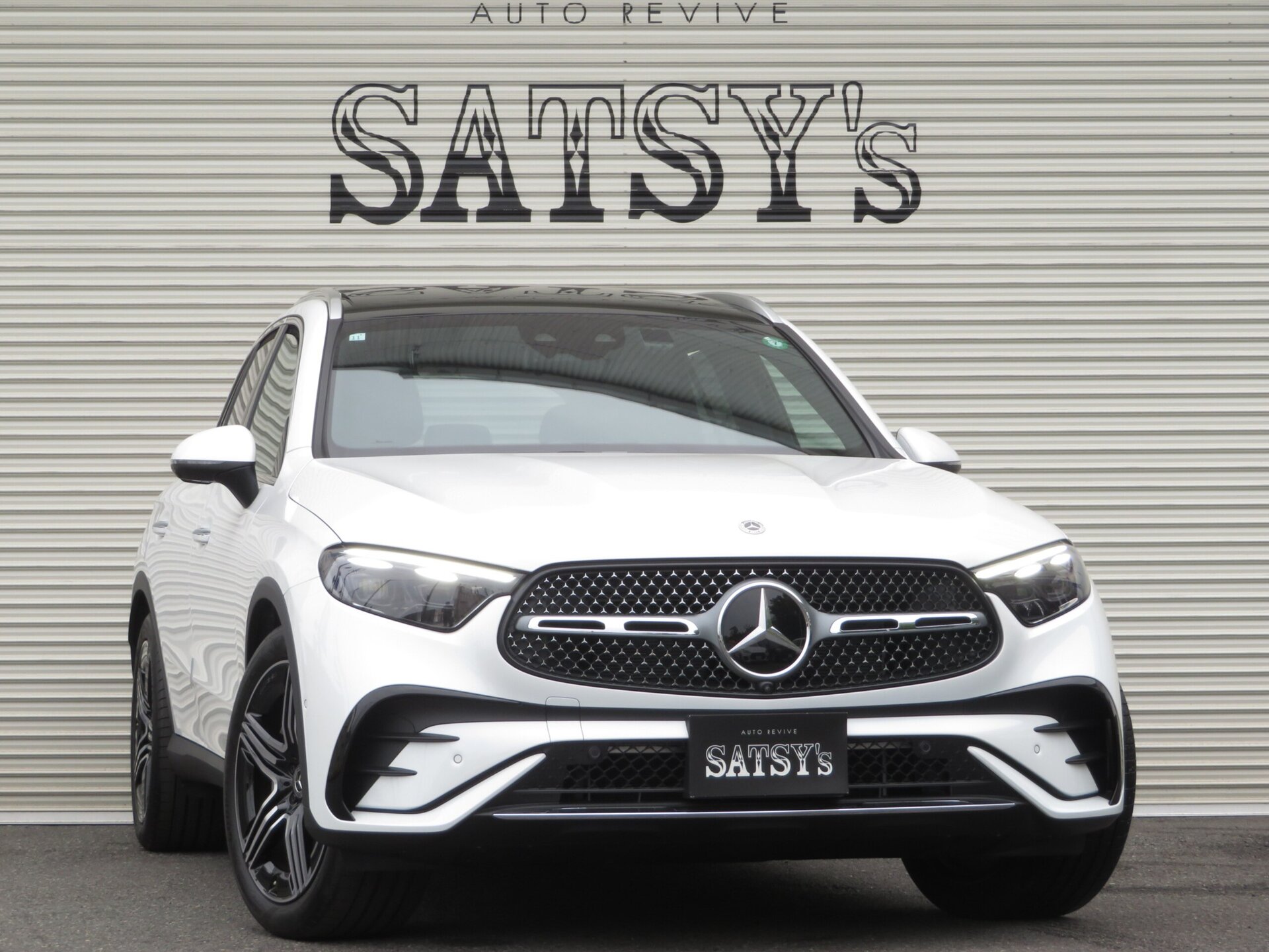 MERCEDES-BENZ GLC - View 1