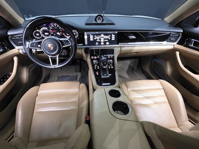 PORSCHE PANAMERA - 5