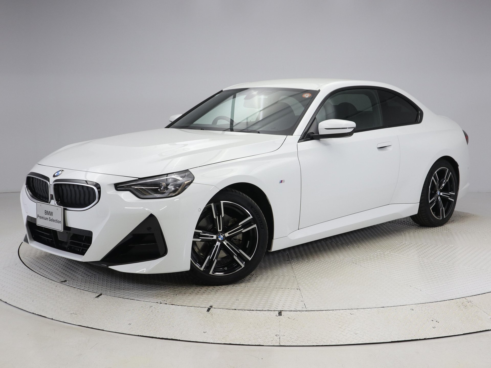 BMW 2 SERIES COUPE - View 1