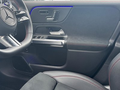 2025 Mercedes-BENZ EQB — миниатюра 18