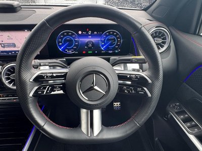 2025 Mercedes-BENZ EQB — миниатюра 11