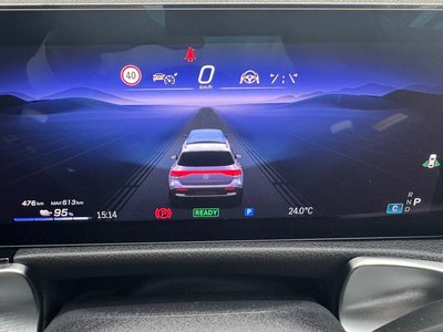 2025 Mercedes-BENZ EQB — миниатюра 46