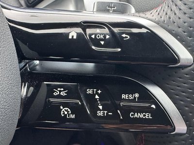 2025 Mercedes-BENZ EQB — миниатюра 13