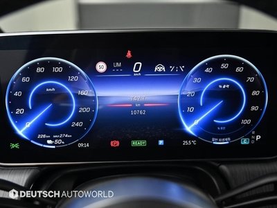 2023 Mercedes-BENZ EQE photo 8