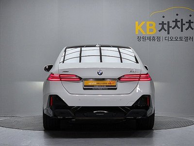 BMW 5 SERIES - 3