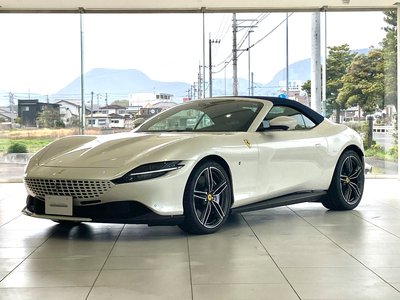 FERRARI ROMA SPIDER - 1