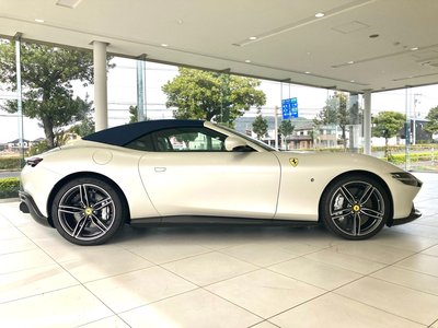 FERRARI ROMA SPIDER - 4