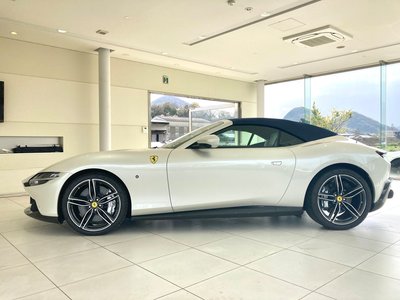 FERRARI ROMA SPIDER - 5
