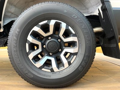 2025 Toyota LAND CRUISER 70 — миниатюра 25