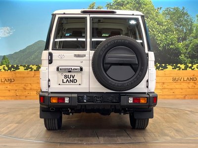 2025 Toyota LAND CRUISER 70 — миниатюра 15