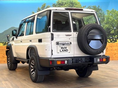2025 Toyota LAND CRUISER 70 — миниатюра 21