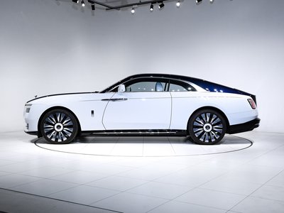 ROLLS-ROYCE SPECTRE - 6