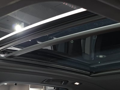 2025 BMW X5 — миниатюра 18