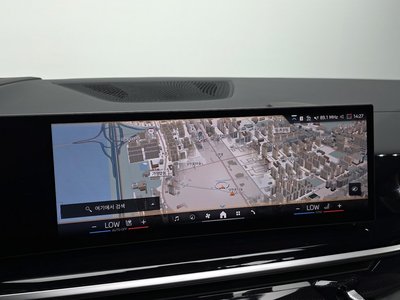 2025 BMW X5 — миниатюра 15