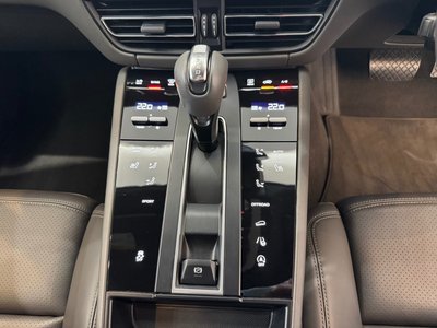 2022 Porsche MACAN 缩略图 16