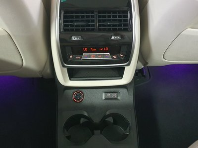 2025 BMW X7 — миниатюра 16