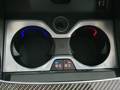2025 BMW X7 — миниатюра 15