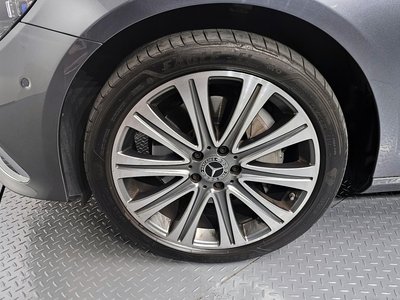 MERCEDES-BENZ E-CLASS - 6