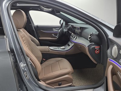 MERCEDES-BENZ E-CLASS - 10