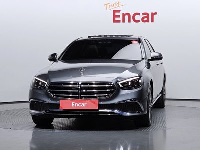 MERCEDES-BENZ E-CLASS - 2