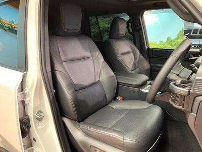 TOYOTA LAND CRUISER 250 - 8