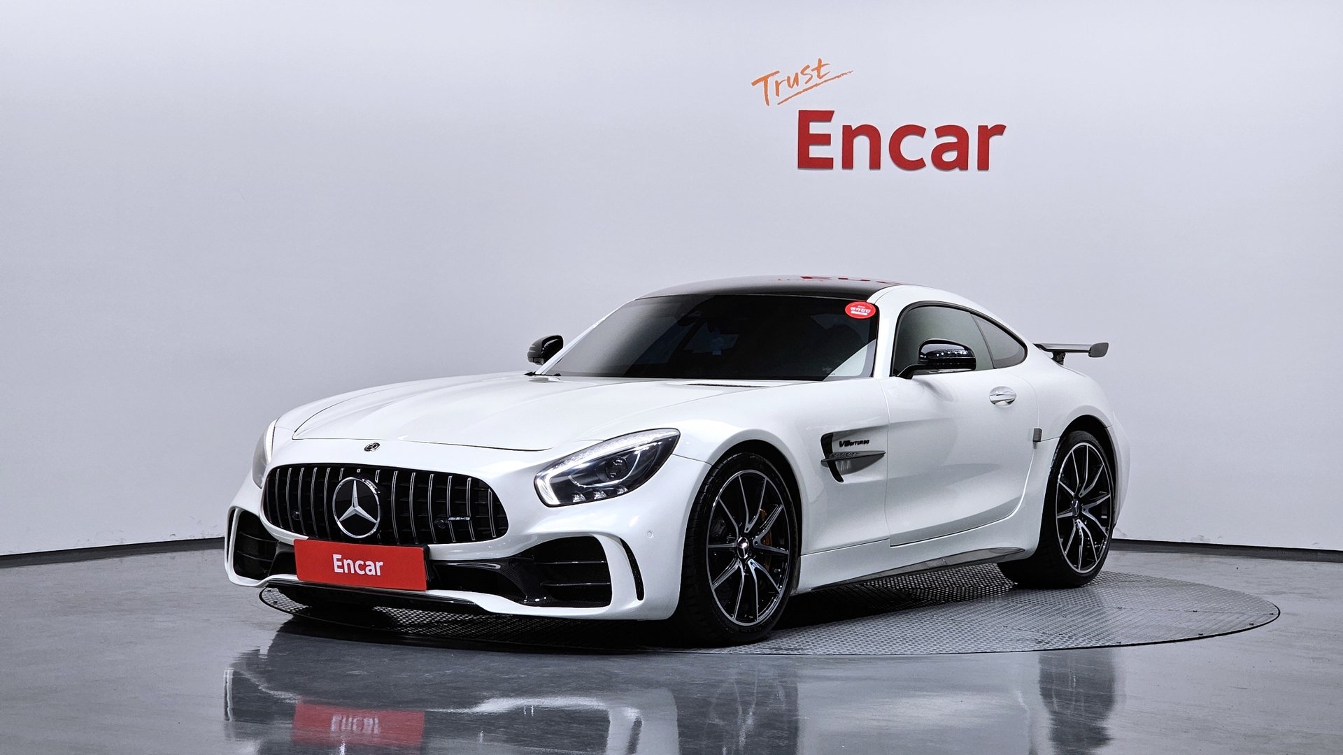 MERCEDES-BENZ GT AMG - View 1
